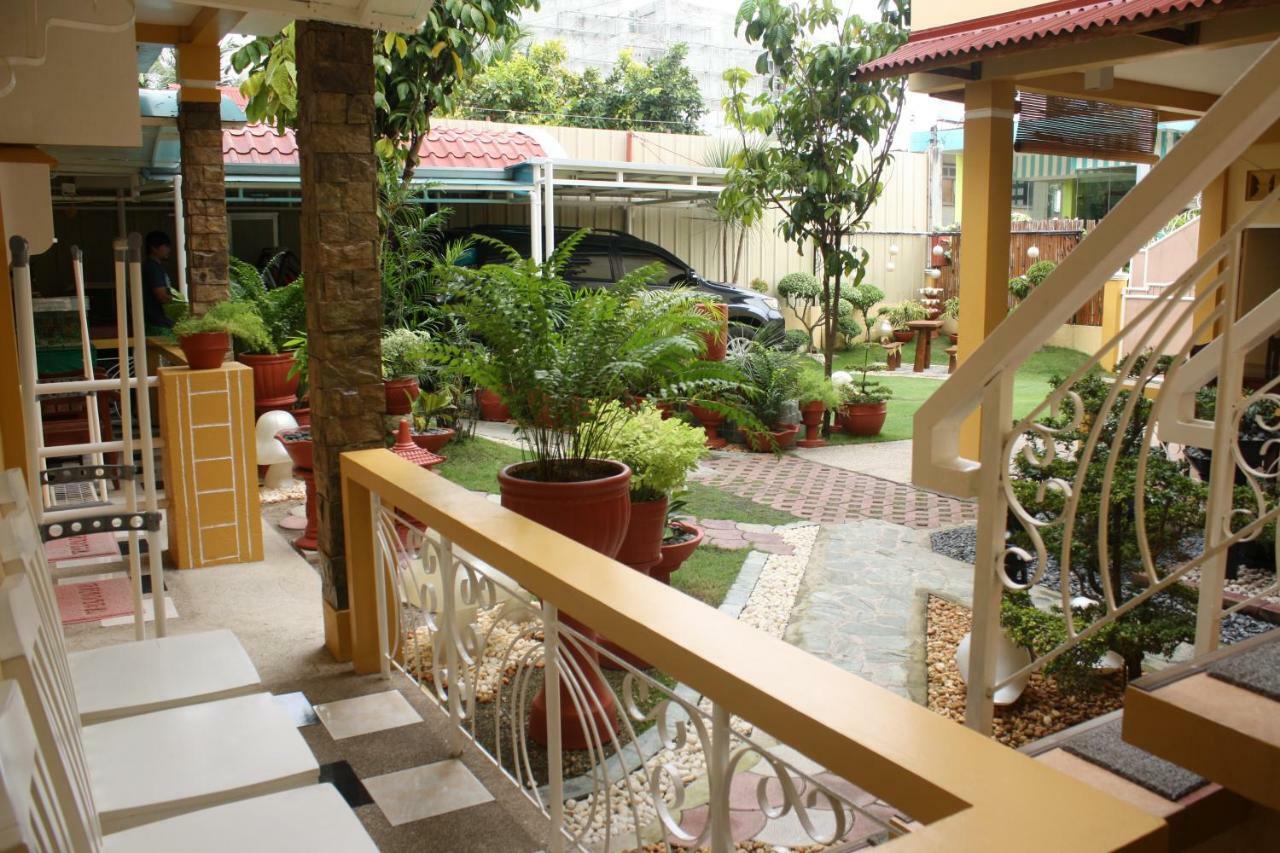 Oslob Malonzo Pension House Exterior photo